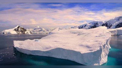 'Milliard tonnali muzlar aysbergga aylandi (Video)'ning rasmi