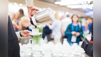 'Poytaxt hokimligi tadbir mehmonlarini ovqatlantirish uchun 1,5 mlrd so`m sarflagan. Buyurtmani AKFA Dream World kompaniyasi bajargan'ning rasmi