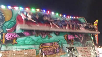 Изрображение 'Люди вылетели с аттракциона на полном ходу в Таиланде (видео)'