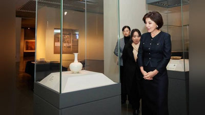 Изрображение 'Зироат Мирзиёева посетила Национальный музей Китая в Пекине (фото)'