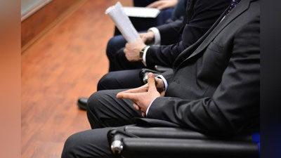 'Navoiy viloyatida 4 nafar hokim hayfsan oldi'ning rasmi