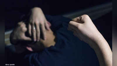 Изрображение 'За требование надеть маску сотрудник ОВД в Маргилане получил удар в лицо'