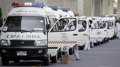 'Tailandda sayohlar o`tirgan avtobus halokatga uchradi'ning rasmi