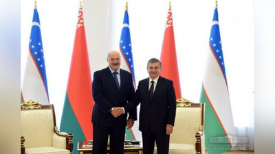 'Aleksandr Lukashenko Shavkat Mirziyoevni Belarusga taklif etdi'ning rasmi