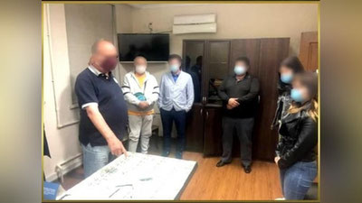 'Bo`stonliqda 10 gektar erni qariyb 2 mln dollarga sotmoqchi bo`lgan shaxslar qo`lga olindi'ning rasmi