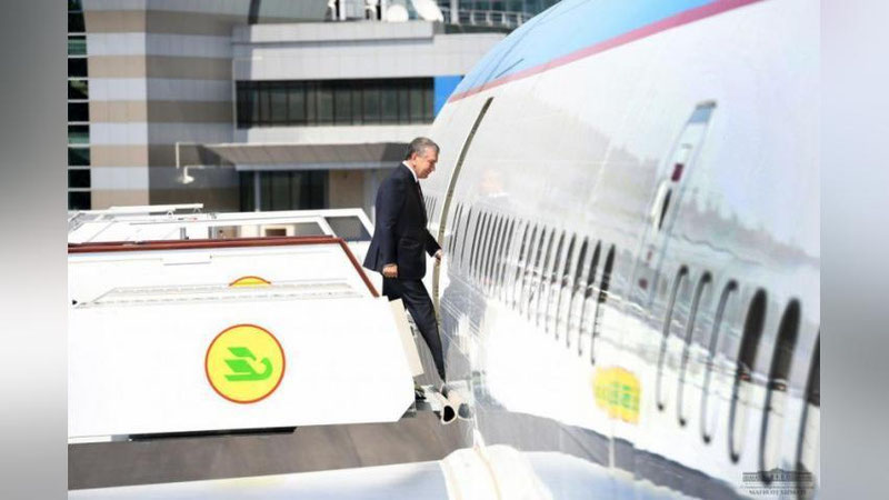 Изрображение 'Президент Узбекистана отбыл в Минск'