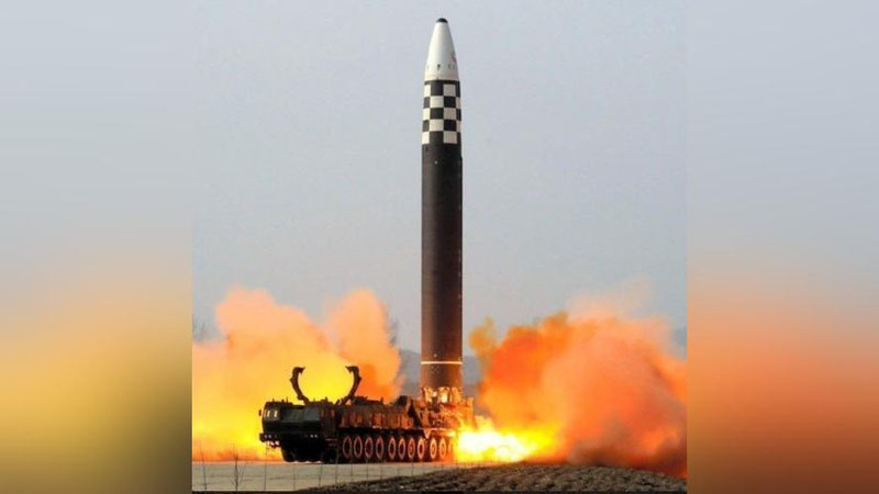 'Yaponiya Shimoliy Koreya ballistik raketa uchirayotgani haqida xabar berdi'ning rasmi