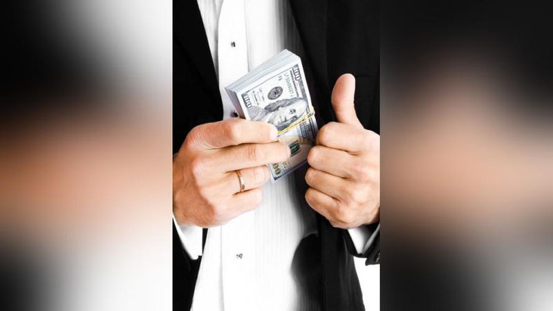 '"Qishloqqurilishbank"ning Qashqadaryodagi mansabdorlari bitta qishloqda yashovchi 100 dan ortiq fuqaroga rasmiylashtirilgan 1 milliardlik kreditni o`zlashtirib yubordi'ning rasmi