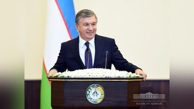 'ShAVKAT MIRZIYoEV: ELEKTRON SAVDOLARNI YO`LGA QO`YISh VAQTI KELDI'ning rasmi