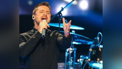 Изрображение 'Сергей Лазарев объяснил, почему упал в обморок'