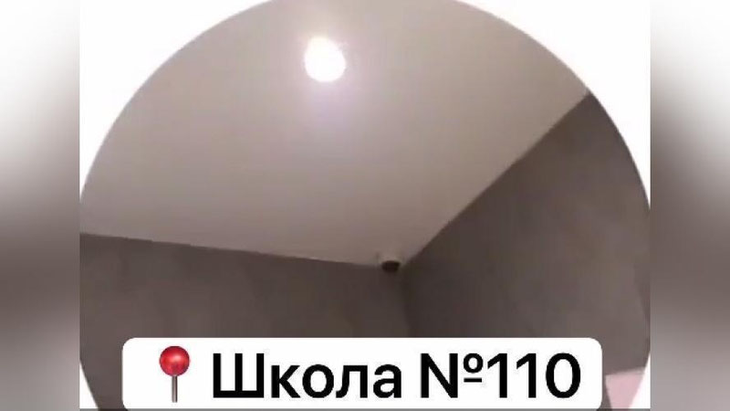 Изрображение 'В раздевалке ташкентской школы демонтировали камеру'