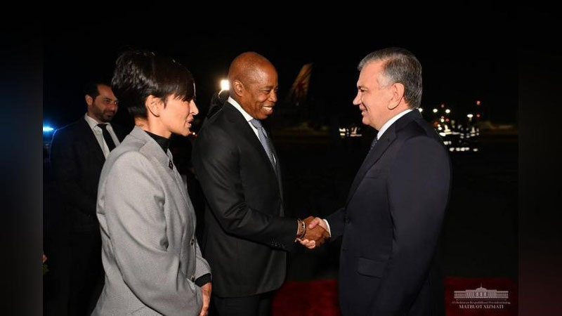 'Bugun Prezident Nyu-York shahriga etib bordi'ning rasmi