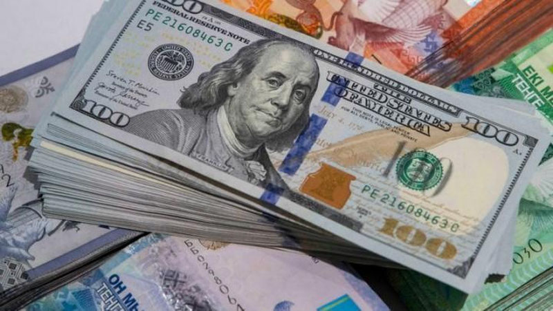 'Bir necha kunlik keskin ko`tarilishdan so`ng dollar yana pasaya boshladi'ning rasmi