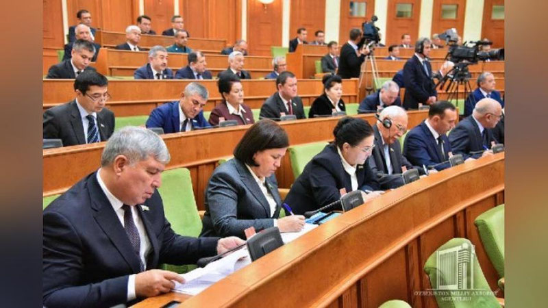 'Senat: Ichki ishlar organlarida pora olish jinoyati ikki barobarga kamaygan'ning rasmi