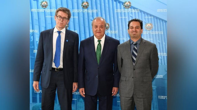 '​ABDULAZIZ KOMILOV “HUMAN RIGHTS WATCH” DELEGASIYaSI BILAN UChRAShDI'ning rasmi