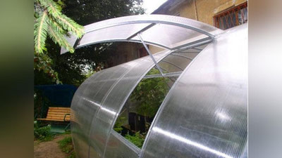 'Азизжон Эргашев “ақлли иссиқхона” қурилмасини яратди'ning rasmi