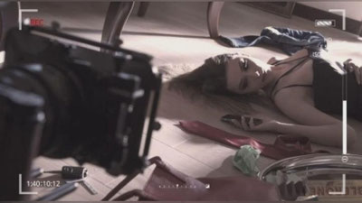 Изрображение 'В НОВОМ КЛИПЕ ЛОЛА ПРОДЕМОНСТРИРОВАЛА ВСЮ МОЩЬ ДУШЕВНОГО ОТЧАЯНИЯ (ВИДЕО)'