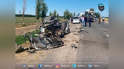 Изрображение 'В Ташкенте 20-летний водитель погиб, врезавшись в бетономешалку'