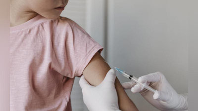 Изрображение 'В Узбекистане детям старше 12 лет разрешили вакцинироваться от COVID-19'