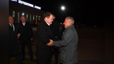 'Tatariston raisi Rustam Minnixonov Qoraqalpog`istonga keldi'ning rasmi