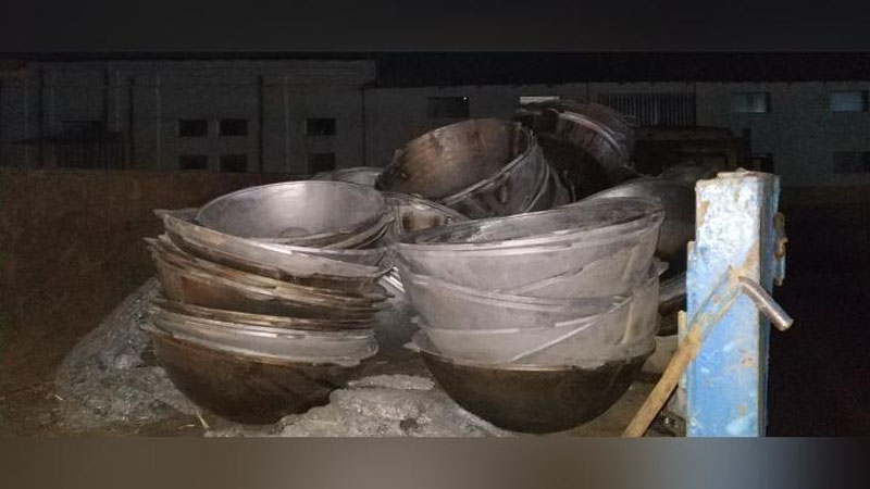 'Salkam 22 million so`mlik rangli metall qaerdan keldi?'ning rasmi