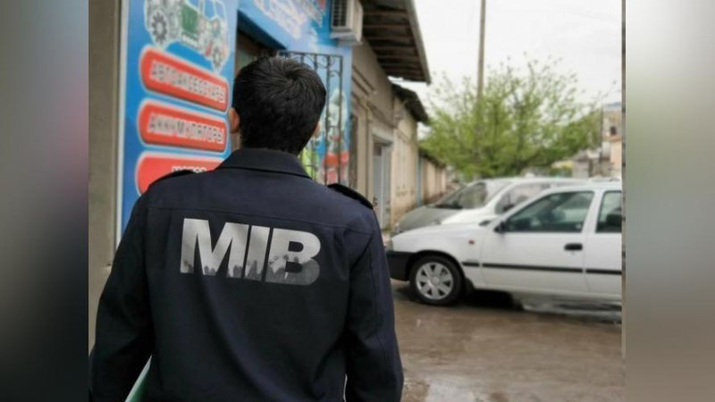 '"Fuqarolar uchun ishlamaydigan bunaqa idoraning nima keragi bor?"'ning rasmi