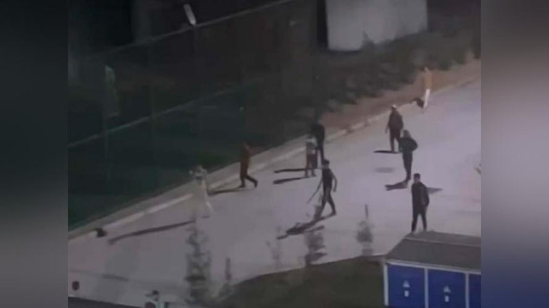 'Toshkentda voyaga etmagan bolalar o`rtasida yuz bergan janjal bo`yicha jinoyat ishi qo`zg`atildi'ning rasmi