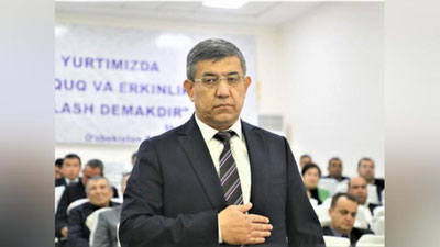 'Sherobod tumani hokimi o`z arizasiga ko`ra vazifasidan ozod etildi'ning rasmi
