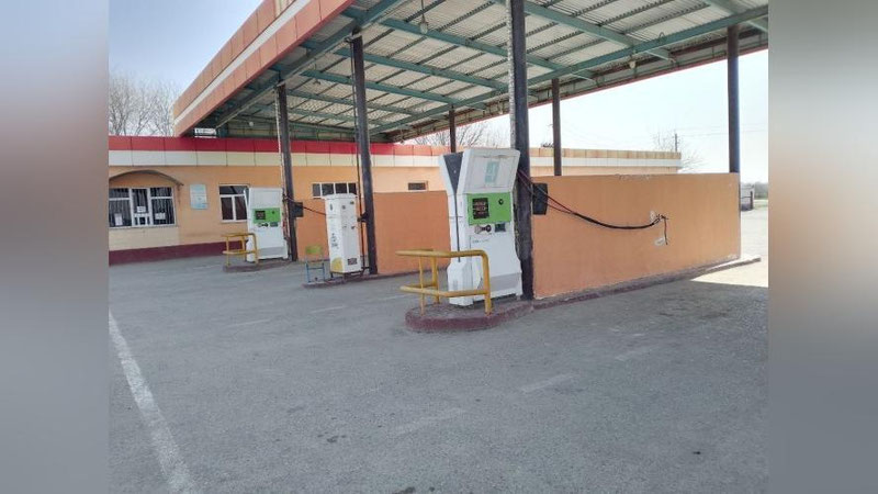 'Jizzaxda muvofiqlik sertifikatisiz gaz sotayotgan "zapravka" aniqlandi'ning rasmi