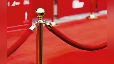 '“Ipak yo`li durdonasi” xalqaro kinofestivali "hayotga qaytdi"'ning rasmi