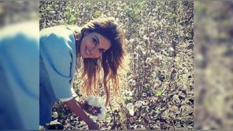 Изрображение 'ПЕВИЦА РАЙХОН СОБИРАЛА ХЛОПОК В ХОРЕЗМСКОЙ ОБЛАСТИ (ФОТО)'