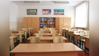 'O`rganishlar davom etadi: Chortoqdagi 52-maktabda nima bo`lgan edi?'ning rasmi