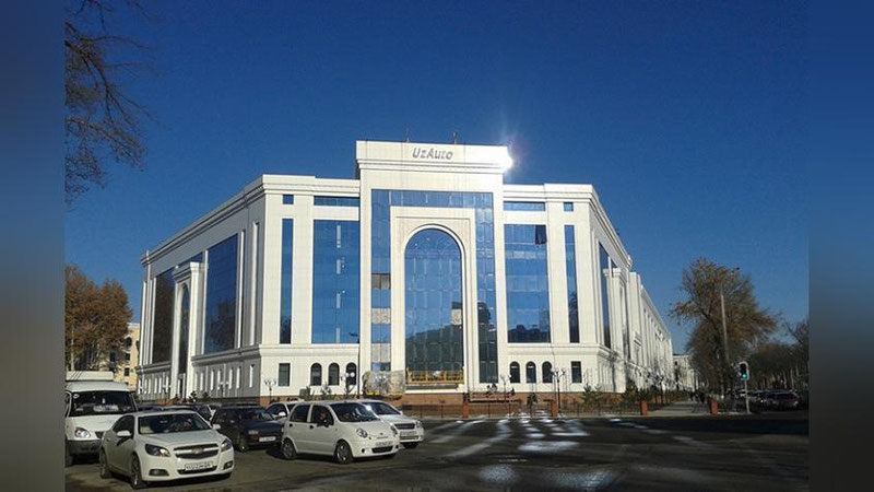 '"Жуда ғалати". "Uzautomotors" ўзига нисбатан қўзғатилган ишни кўришда қатнашмабди'ning rasmi