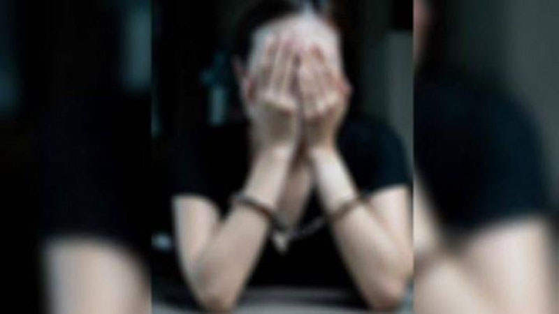 Изрображение 'В Бухаре женщина запросила $2 тысячи за помощь в переводе учебы из таджикского вуза'