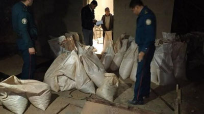 Изрображение 'Нелегальных золотодобытчиков задержали в Самаркандской области'