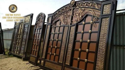 Изрображение 'В Ферганской области подросток украл ворота, выставленные в целях рекламы в махалле'