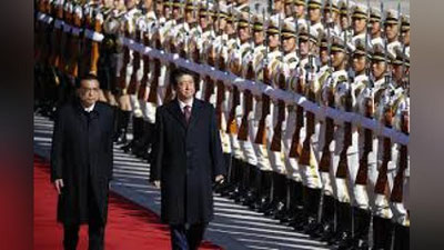 'Yaponiya bosh vaziri Pekinga keldi 'ning rasmi