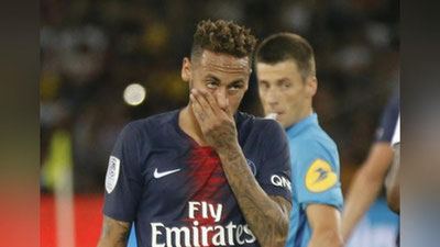 'Neymar futbol muxlisiga qo`l ko`targani uchun jazolandi (Video) 'ning rasmi