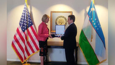 'Sherzod Shermatov AQSh xalq ta`limi vaziri bilan uchrashdi'ning rasmi