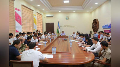 'Yoshlar tarbiyasiga ijobiy ta`sir ko`rsatuvchi ijodiy asarlar uchun tanlov o`tkaziladi'ning rasmi