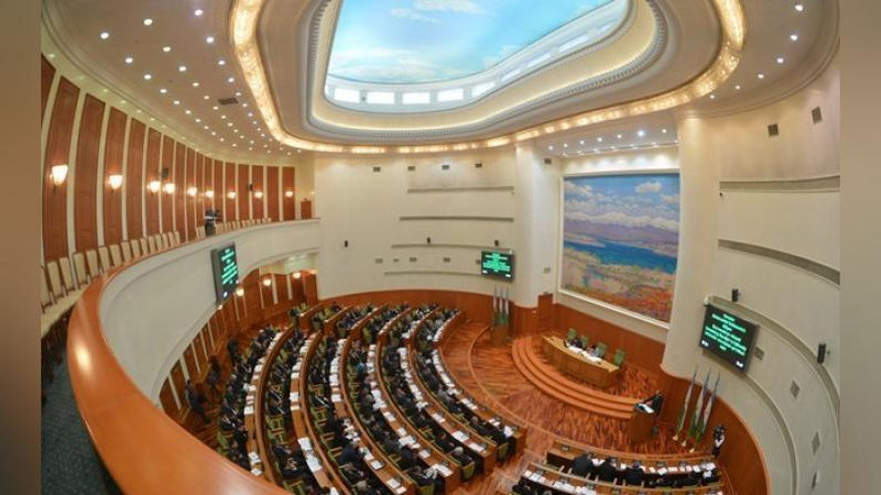 'Bugun Senatda qanday masalalar ko`riladi?'ning rasmi