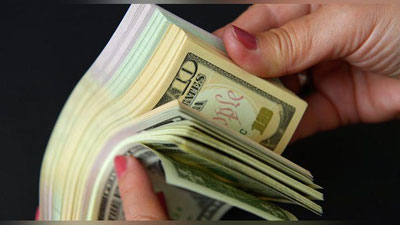 'Toshkentda firibgarlik yo`li bilan 82 000 AQSh dollarini  o`zlashtirgan ayol ushlandi'ning rasmi