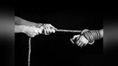 Изрображение 'КАК ТОРГОВЕЦ ЛЮДЬМИ ИЗ ШАХРИСАБЗА ЗА РЕШЕТКУ ПОПАЛ'