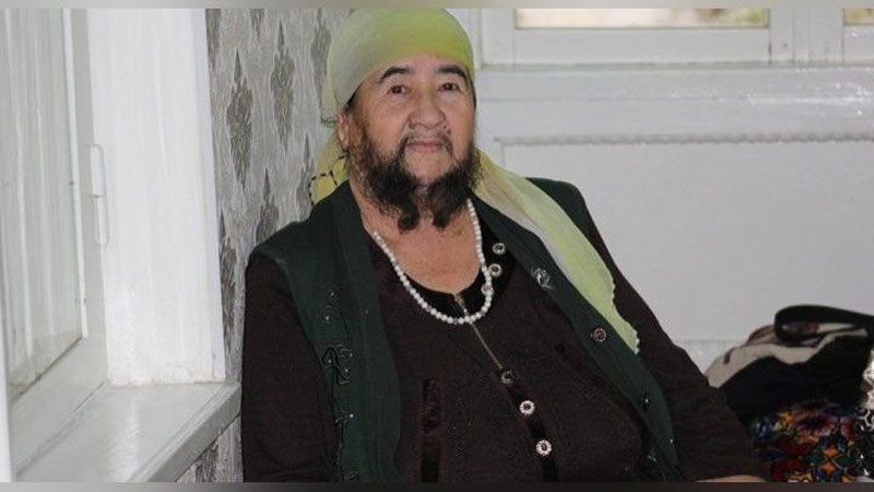 'Soqoli bilan faxrlanadigan qozoq ayoli: erimga mashhurligim yoqadi (foto)'ning rasmi