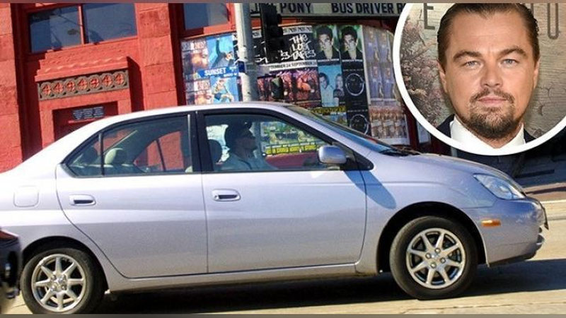 'HAShAMATNI YoQTIRMAYDIGAN MAShHURLAR'ning rasmi