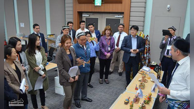 'Жанубий Кореяда Ўзбекистон маданияти кунлари ўтказилди'ning rasmi