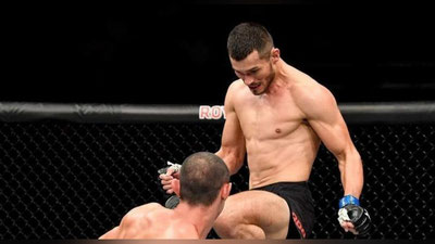 'Mahmud Murodov UFCdagi birinchi jangida g`alaba qozondi'ning rasmi