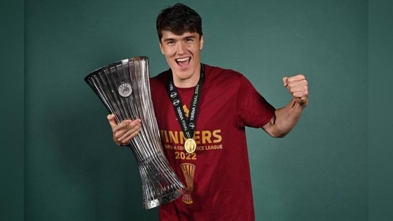'Eldor Shomurodov - "Roma"ning eng tezkor futbolchisi deb topildi'ning rasmi