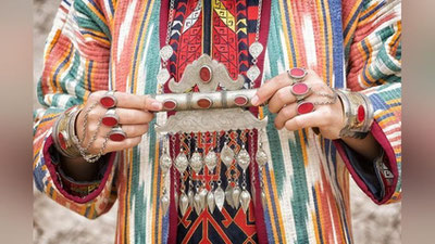 Изрображение 'Рукотворным шедеврам каракалпакского народа посвятили красочный альбом'