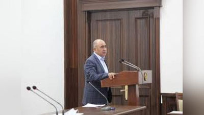 'Qashqadaryoda shifokor oilaviy tadbir va deputatlar bilan uchrashuvga borib, 30 kishiga koronavirus yuqtirgan'ning rasmi